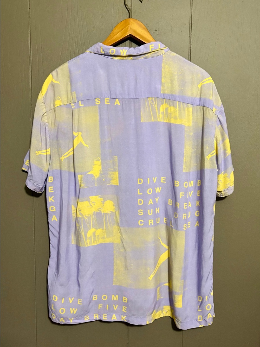 DOUBLE RAINBOUU Lavender & Yellow Graphic Camp Shirt - Picture 2 of 5